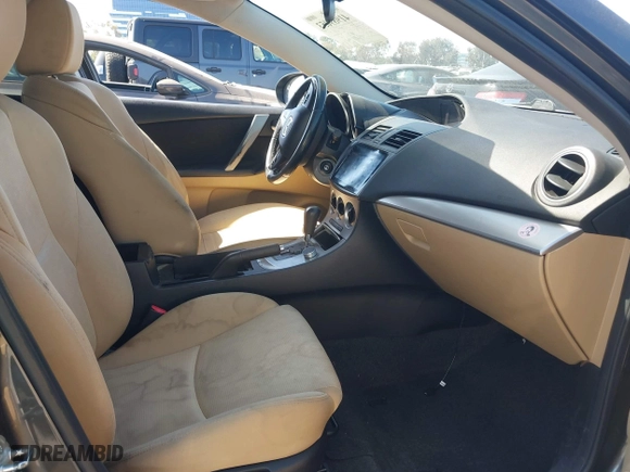2010 Mazda Mazda3 s Sport with VIN JM1BL1H63A1339748, listed as a IAAI auction lot 41989053 with 105,511 mi miles. Bid and sale history available at carsss.com. Image 5.