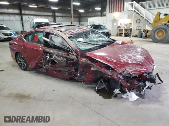 2024 Lexus ES 300h with VIN 58ADA1C15RU039931, listed as a Copart auction lot 50081195 with Not provided miles and Salvage title. Bid and sale history available at DreamBid. Image 4.