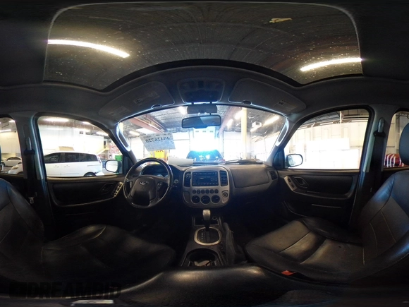 2007 Ford Escape Limited с VIN 1FMCU94197KA36921, выставлен на аукционе IAAI как лот 40426720 с пробегом 177 909 миль миль и . История ставок и продаж доступна на DreamBid. Изображение 19.