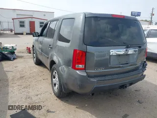2011 Honda Pilot LX with VIN 5FNYF4H24BB098145, listed as a IAAI auction lot 41805201 with 144,920 mi miles. Bid and sale history available at carsss.com. Image 3.
