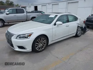 2015 Lexus LS with VIN JTHBL5EF3F5136885, listed as a IAAI auction lot 41611555 with 20,190 mi miles. Bid and sale history available at carsss.com. Image 2.