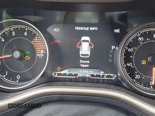 2017 Jeep Cherokee Limited с VIN 1C4PJMDS4HW637996, выставлен на аукционе IAAI как лот 41578137 с пробегом 61 846 миль миль и . История ставок и продаж доступна на DreamBid. Изображение 7.