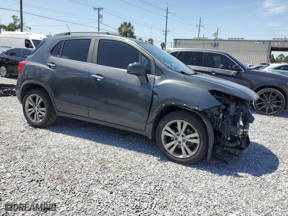 2020 Chevrolet Trax LT with VIN 3GNCJLSB7LL132455, listed as a Copart auction lot 51203385 with 68,406 mi miles and Non Repairable. Bid and sale history available at carsss.com. Image 4.