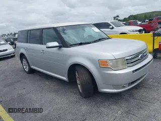 2010 Ford Flex SEL z VIN 2FMGK5CC6ABA82100, wystawiony jako IAAI lot #41960218 z przebiegiem 198 328 mil mil oraz . Historia ofert i sprzedaży dostępna na DreamBid. Obrazek 1.