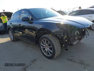 2021 Porsche Cayenne z VIN WP1BA2AY3MDA41192, wystawiony jako IAAI lot #41506619 z przebiegiem 22 167 mil mil oraz . Historia ofert i sprzedaży dostępna na DreamBid. Obrazek 1.