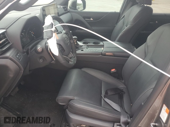 2024 Lexus LX 600 Luxury z VIN JTJGB7CX2R4052260, wystawiony jako Copart lot #50761565 z przebiegiem 15 400 mil mil oraz Szkoda całkowita • Salvage title. Historia ofert i sprzedaży dostępna na DreamBid. Obrazek 7.