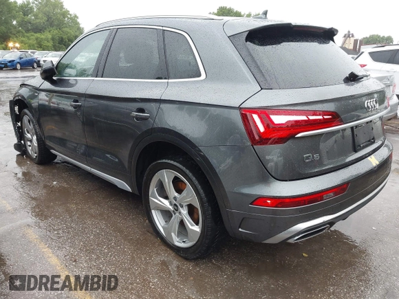 2022 Audi Q5 S line Premium Plus z VIN WA1EAAFY2N2058624, wystawiony jako IAAI lot #42408896 z przebiegiem 83 252 mil mil oraz . Historia ofert i sprzedaży dostępna na DreamBid. Obrazek 3.