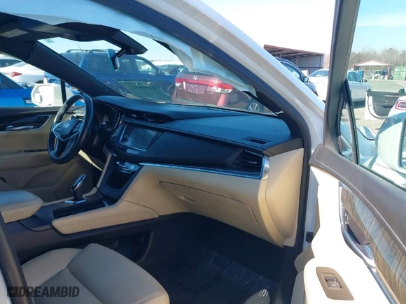 2018 Cadillac XT5 FWD with VIN 1GYKNARS1JZ156608, listed as a IAAI auction lot 41506113 with NaN miles. Bid and sale history available at carsss.com. Image 5.