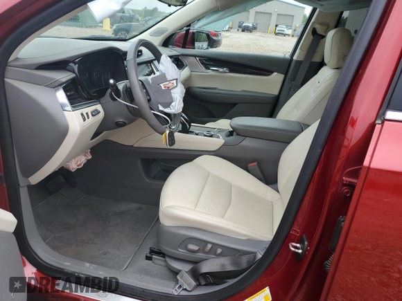 2021 Cadillac XT6 Premium Luxury with VIN 1GYKPCRSXMZ218341, listed as a Copart auction lot 56046145 with 35,270 mi miles and Salvage title. Bid and sale history available at DreamBid. Image 7.