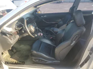 2001 BMW 3 Series 330Ci z VIN WBABN53471JU22233, wystawiony jako Copart lot #66647555 z przebiegiem 108 310 mil mil oraz Szkoda całkowita • Salvage title. Historia ofert i sprzedaży dostępna na DreamBid. Obrazek 7.