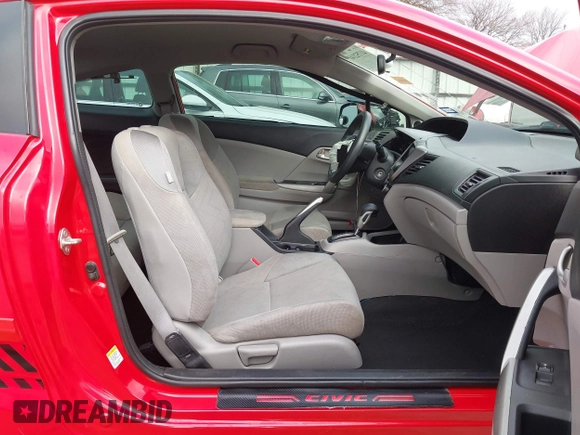2012 Honda Civic Cpe LX with VIN 2HGFG3B52CH552875, listed as a IAAI auction lot 41752141 with 132,342 mi miles. Bid and sale history available at carsss.com. Image 5.