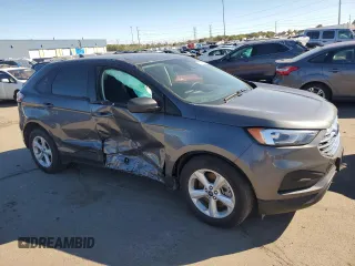2021 Ford Edge SE z VIN 2FMPK4G98MBA23711, wystawiony jako Copart lot #76259054 z przebiegiem 20 879 mil mil oraz Czysty tytuł • Clean title. Historia ofert i sprzedaży dostępna na DreamBid. Obrazek 4.