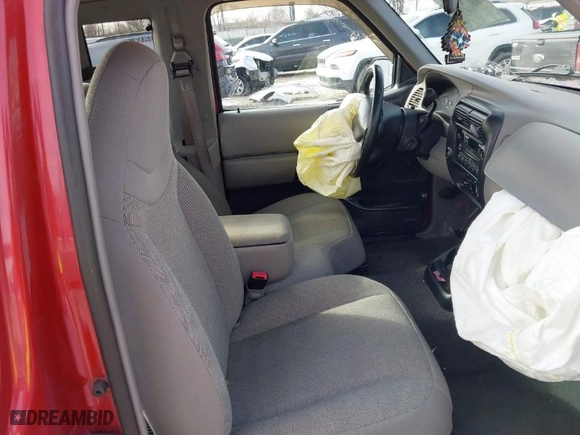 2000 Ford Ranger XL with VIN 1FTYR14V4YTA74794, listed as a IAAI auction lot 41622993 with 58,781 mi miles. Bid and sale history available at carsss.com. Image 8.