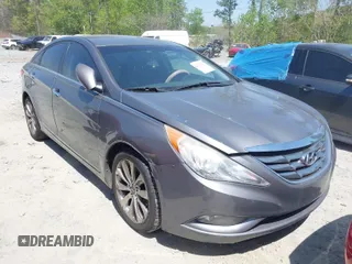 2011 Hyundai Sonata SE with VIN 5NPEC4AC3BH039796, listed as a IAAI auction lot 42027823 with 218,060 mi miles. Bid and sale history available at carsss.com. Image 1.
