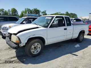 2000 GMC Sonoma SLS z VIN 1GTCS1940Y8195775, wystawiony jako Copart lot #56866145 z przebiegiem 204 682 mil mil oraz Szkoda całkowita • Salvage title. Historia ofert i sprzedaży dostępna na DreamBid. Obrazek 1.
