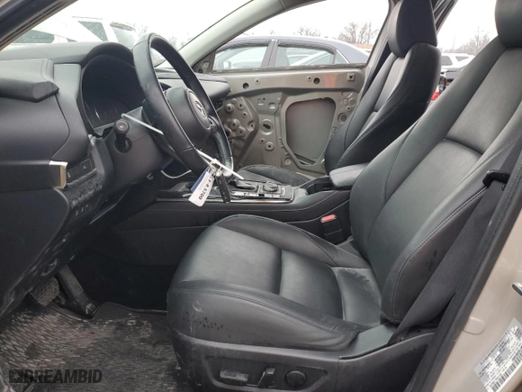 2022 Mazda CX-30 2.5 S Carbon Edition with VIN 3MVDMBCL7NM421482, listed as a Copart auction lot 44385335 with 28,110 mi miles and Salvage Title. Bid and sale history available at carsss.com. Image 7.