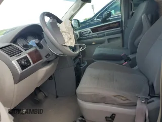 2010 Chrysler Town & Country Touring with VIN 2A4RR5D17AR266307, listed as a Copart auction lot 51007275 with 205,547 mi miles and Salvage Title. Bid and sale history available at DreamBid. Image 7.
