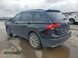 2020 Volkswagen Tiguan S z VIN 3VV1B7AX1LM180885, wystawiony jako Copart lot #60566125 z przebiegiem 59 276 mil mil oraz Szkoda całkowita • Salvage title. Historia ofert i sprzedaży dostępna na DreamBid. Obrazek 2.