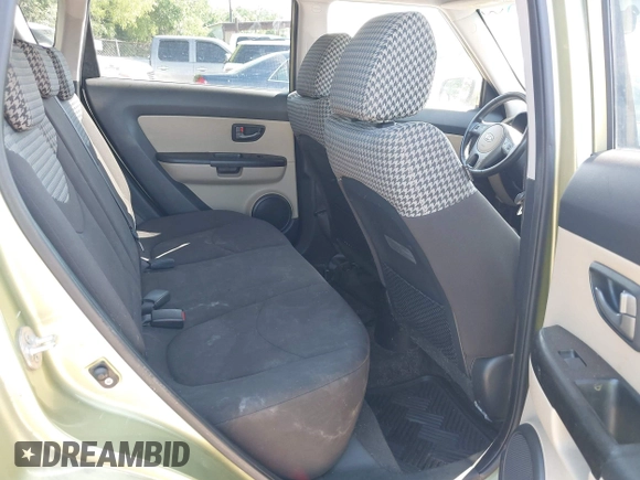 2010 Kia Soul + with VIN KNDJT2A20A7102463, listed as a IAAI auction lot 42093896 with 178,736 mi miles. Bid and sale history available at carsss.com. Image 8.