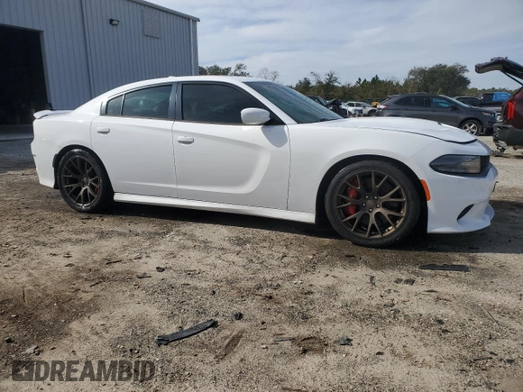 2015 Dodge Charger SRT Hellcat z VIN 2C3CDXL92FH905692, wystawiony jako Copart lot #89259455 z przebiegiem 85 836 mil mil oraz Czysty tytuł • Clean title. Historia ofert i sprzedaży dostępna na DreamBid. Obrazek 4.