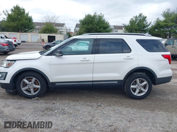 2016 Ford Explorer XLT with VIN 1FM5K8DH3GGD33465, listed as a IAAI auction lot 41949638 with 135,949 mi miles and . Bid and sale history available at carsss.com. Image 14.