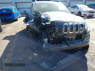 2014 Jeep Cherokee Latitude with VIN 1C4PJLCB1EW153825, listed as a IAAI auction lot 41675220 with 208,943 mi miles. Bid and sale history available at carsss.com. Image 6.