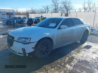 2019 Chrysler 300 S with VIN 2C3CCAGG8KH542723, listed as a IAAI auction lot 41214612 with Not provided miles and . Bid and sale history available at DreamBid. Image 19.