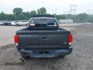 2017 Toyota Tacoma SR5 with VIN 3TMCZ5ANXHM089093, listed as a IAAI auction lot 42513711 with 86,022 mi miles and . Bid and sale history available at DreamBid. Image 16.