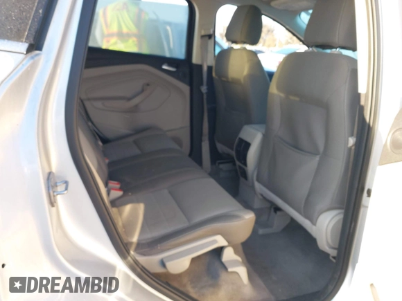 2016 Ford Escape SE z VIN 1FMCU0GX4GUB25618, wystawiony jako IAAI lot #42014559 z przebiegiem 139 350 mil mil oraz . Historia ofert i sprzedaży dostępna na DreamBid. Obrazek 8.