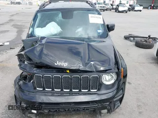 2020 Jeep Renegade Latitude with VIN ZACNJABB8LPL44436, listed as a IAAI auction lot 41919226 with 71,600 mi miles and . Bid and sale history available at DreamBid. Image 6.