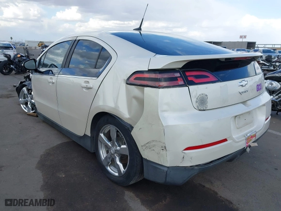 2013 Chevrolet Volt with VIN 1G1RB6E4XDU144257, listed as a IAAI auction lot 41958177 with 1 mi miles. Bid and sale history available at carsss.com. Image 3.