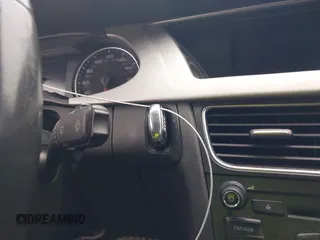 2010 Audi A4 Premium Plus z VIN WAUEFAFL1AN042769, wystawiony jako IAAI lot #42364832 z przebiegiem 166 715 mil mil oraz . Historia ofert i sprzedaży dostępna na DreamBid. Obrazek 11.