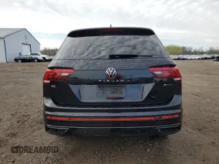 2022 Volkswagen Tiguan SE R-Line Black z VIN 3VV8B7AX9NM088599, wystawiony jako Copart lot #52118695 z przebiegiem 27 836 mil mil oraz Szkody całkowita. Historia ofert i sprzedaży dostępna na DreamBid. Obrazek 6.