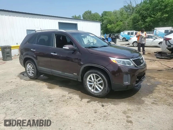 2015 Kia Sorento LX with VIN 5XYKTDA72FG650390, listed as a Copart auction lot 53330725 with 124,943 mi miles and Salvage Title. Bid and sale history available at carsss.com. Image 14.