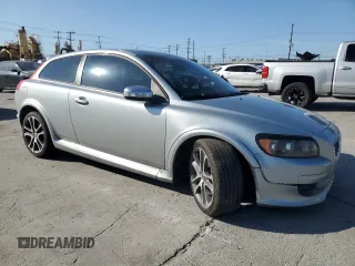 2009 Volvo C30 z VIN YV1MK672692122489, wystawiony jako Copart lot #49521025 z przebiegiem 134 754 mil mil oraz Szkoda całkowita • Salvage title. Historia ofert i sprzedaży dostępna na DreamBid. Obrazek 4.