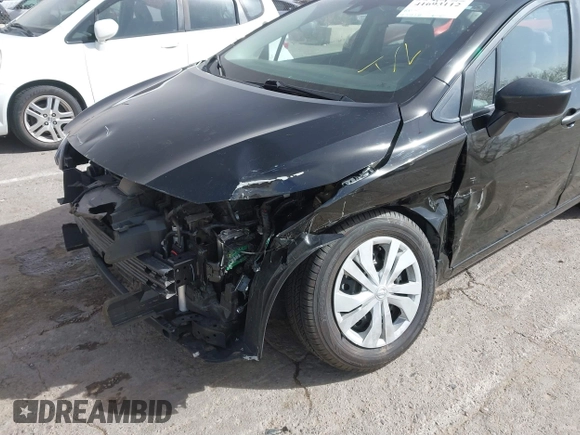 2022 Nissan Versa S z VIN 3N1CN8DV2NL827465, wystawiony jako IAAI lot #41693112 z przebiegiem 43 918 mil mil oraz . Historia ofert i sprzedaży dostępna na DreamBid. Obrazek 6.