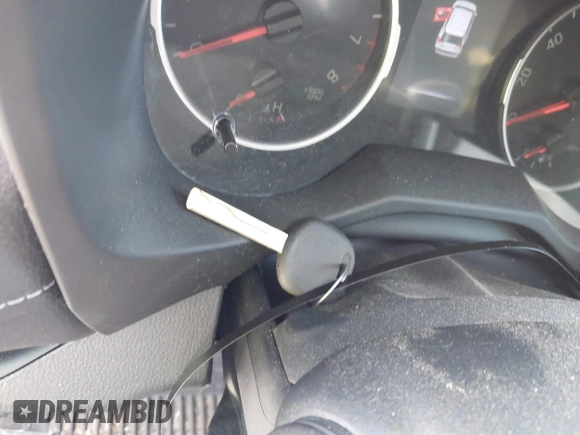 2021 Toyota RAV4 LE z VIN 2T3G1RFV1MW214483, wystawiony jako IAAI lot #42187978 z przebiegiem 75 902 mil mil oraz . Historia ofert i sprzedaży dostępna na DreamBid. Obrazek 11.