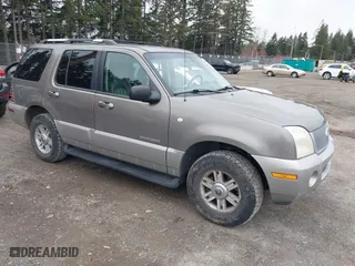 2002 Mercury Mountaineer with VIN 4M2ZU86E72ZJ08010, listed as a IAAI auction lot 41805084 with 170,184 mi miles. Bid and sale history available at carsss.com. Image 1.