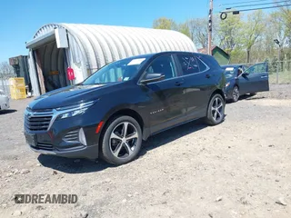 2022 Chevrolet Equinox LT z VIN 3GNAXUEV3NL239894, wystawiony jako IAAI lot #42116498 z przebiegiem 30 832 mil mil oraz . Historia ofert i sprzedaży dostępna na DreamBid. Obrazek 2.