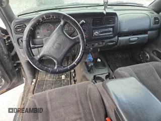 2000 Dodge Dakota Sport with VIN 1B7GG22N9YS708746, listed as a Copart auction lot 47067725 with 292,586 mi miles and Salvage Title. Bid and sale history available at carsss.com. Image 8.