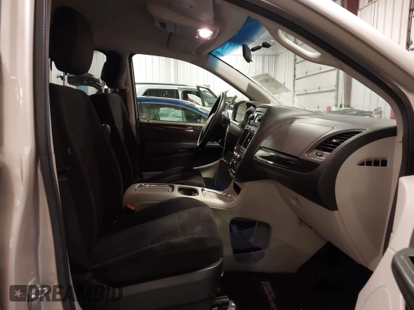 2013 Dodge Grand Caravan SXT with VIN 2C4RDGCG0DR567186, listed as a IAAI auction lot 41706119 with 112,512 mi miles and . Bid and sale history available at DreamBid. Image 5.