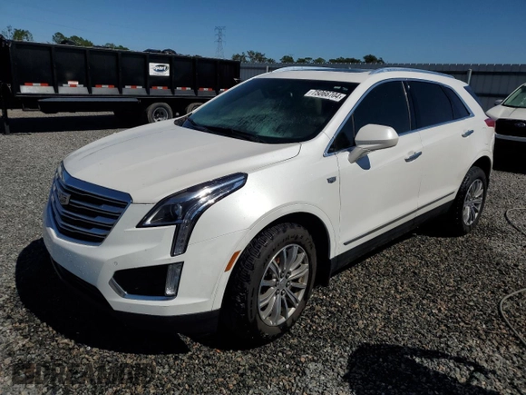 2019 Cadillac XT5 Luxury FWD z VIN 1GYKNCRS6KZ271427, wystawiony jako Copart lot #45979515 z przebiegiem Nie podano mil oraz Szkoda całkowita • Salvage title. Historia ofert i sprzedaży dostępna na DreamBid. Obrazek 1.