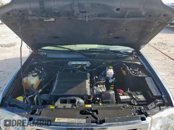 2011 Ford Escape Limited with VIN 1FMCU0EG8BKC18925, listed as a Copart auction lot 58351405 with 170,984 mi miles and Clean title. Bid and sale history available at DreamBid. Image 12.