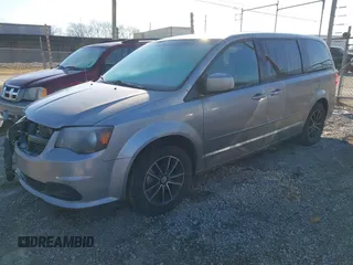 2016 Dodge Grand Caravan SE with VIN 2C4RDGBGXGR217926, listed as a IAAI auction lot 41631102 with 89,027 mi miles and . Bid and sale history available at DreamBid. Image 17.
