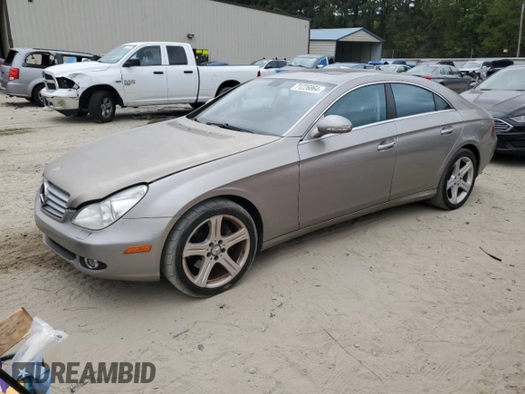 2007 Mercedes-Benz CLS-Class 5.5L with VIN WDDDJ72X77A086855, listed as a Copart auction lot 71226864 with 0 mi miles and Salvage Title. Bid and sale history available at carsss.com. Image 1.
