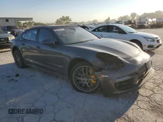 2017 Porsche Panamera Turbo с VIN WP0AF2A70HL151831, выставлен на аукционе Copart как лот 69283394 с пробегом 39 898 миль миль и Списание • Salvage title. История ставок и продаж доступна на DreamBid. Изображение 4.