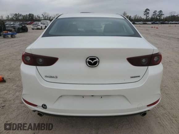 2022 Mazda 3 S with VIN 3MZBPAAL4NM307238, listed as a Copart auction lot 86509444 with 31,607 mi miles and Salvage title. Bid and sale history available at DreamBid. Image 6.