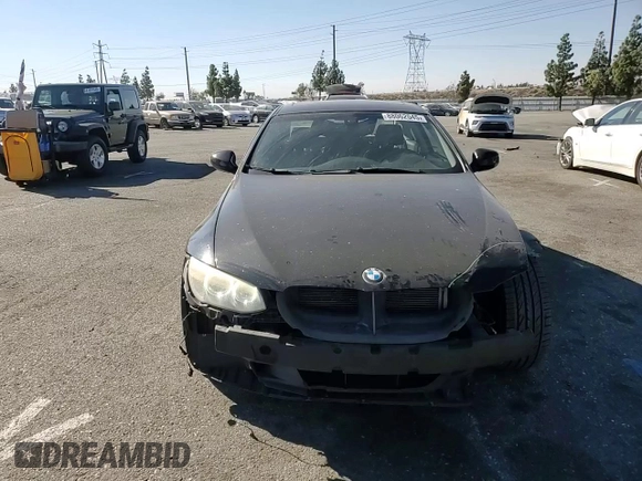 2011 BMW 3 Series 328i z VIN WBAKE5C54BE573498, wystawiony jako Copart lot #88062045 z przebiegiem 81 239 mil mil oraz Szkoda całkowita • Salvage title. Historia ofert i sprzedaży dostępna na DreamBid. Obrazek 11.