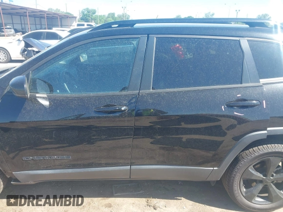 2021 Jeep Cherokee Altitude with VIN 1C4PJLLBXMD112667, listed as a IAAI auction lot 41959004 with 25,524 mi miles and . Bid and sale history available at DreamBid. Image 15.