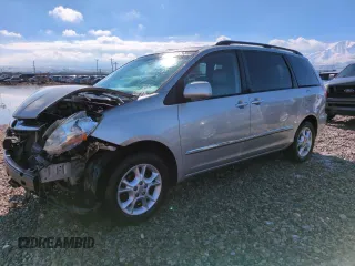 2006 Toyota Sienna XLE with VIN 5TDBA22C86S071218, listed as a Copart auction lot 46125575 with 205,953 mi miles and Salvage Title. Bid and sale history available at carsss.com. Image 1.